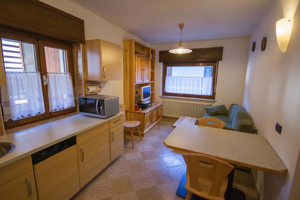 Appartamenti Dolomiti Moena Habitación foto