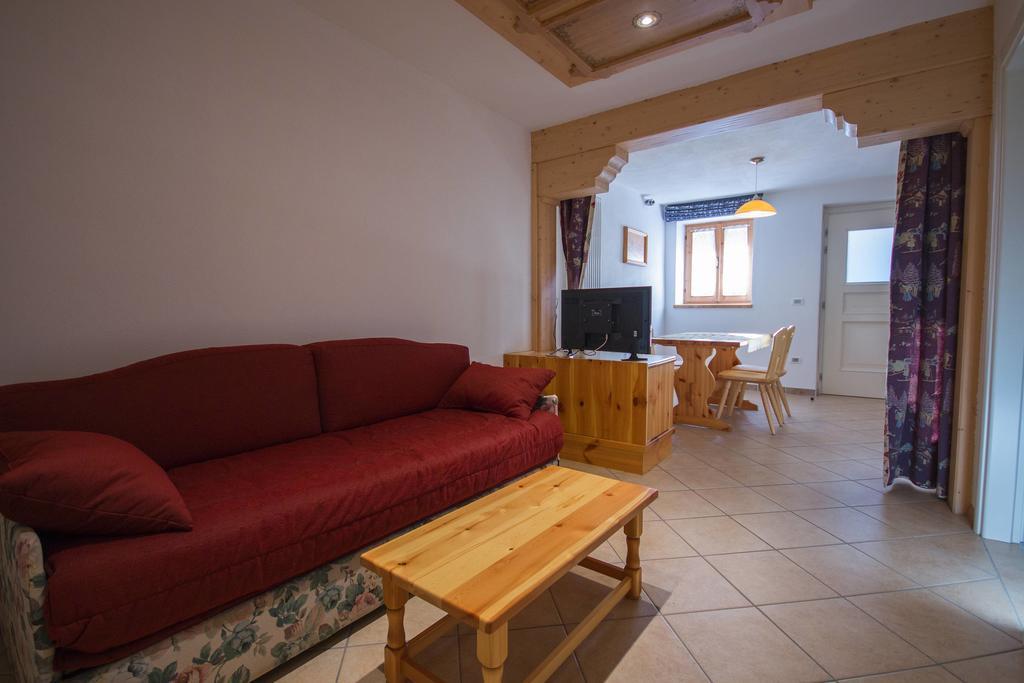 Appartamenti Dolomiti Moena Habitación foto