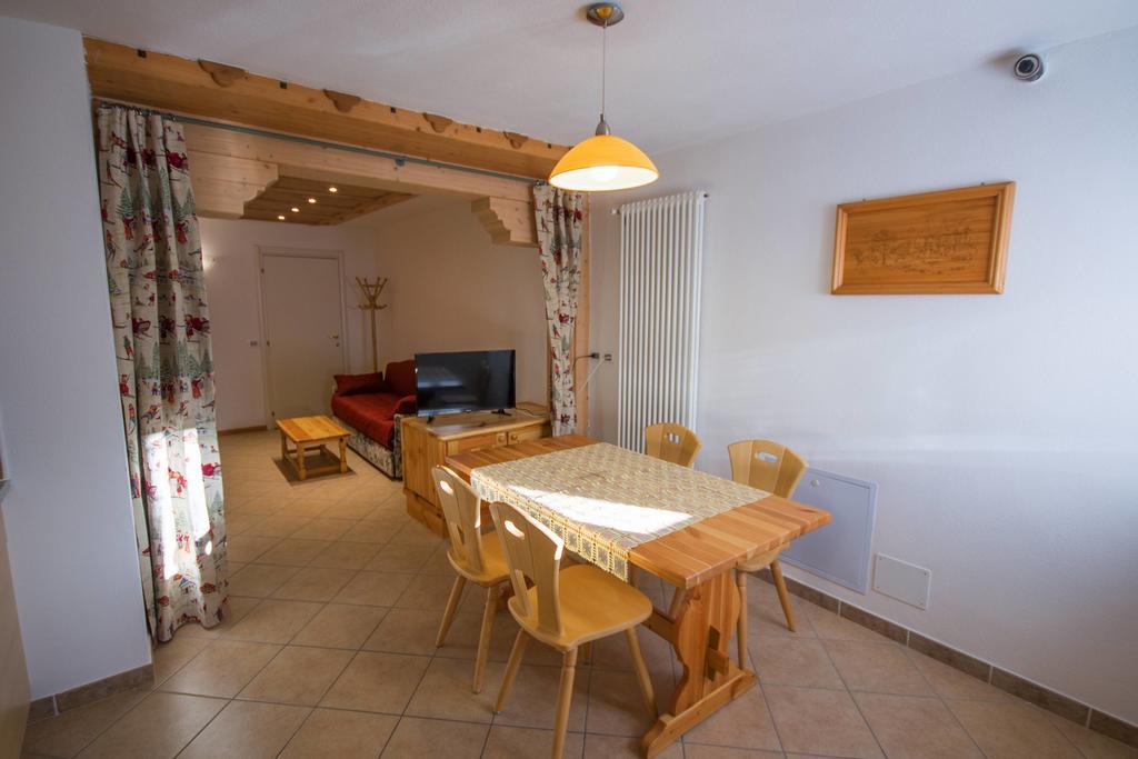 Appartamenti Dolomiti Moena Habitación foto