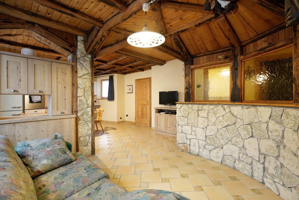 Appartamenti Dolomiti Moena Habitación foto